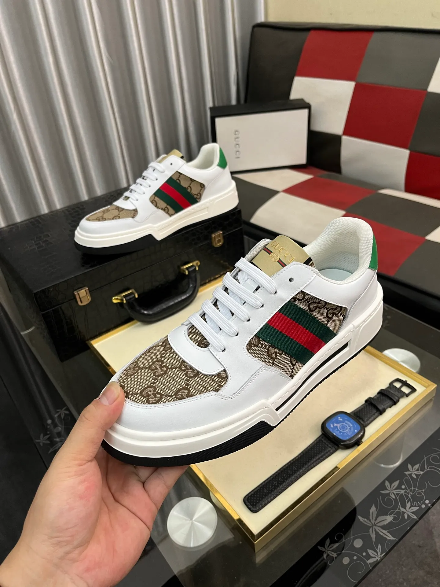 Men's Men's Shoes💰420⌚️⌚️【GUCCI】Gucci men's latest white shoe series casual shoes! The official website is built 1:1. Upper: Made of imported cowhide, with electric embroidery ➕Inner lining: Made of high-quality first-layer pigskin, soft and comfortable. Picky material selection and exquisite workmanship give you the best enjoyment. Size: 38-443️⃣Colors available